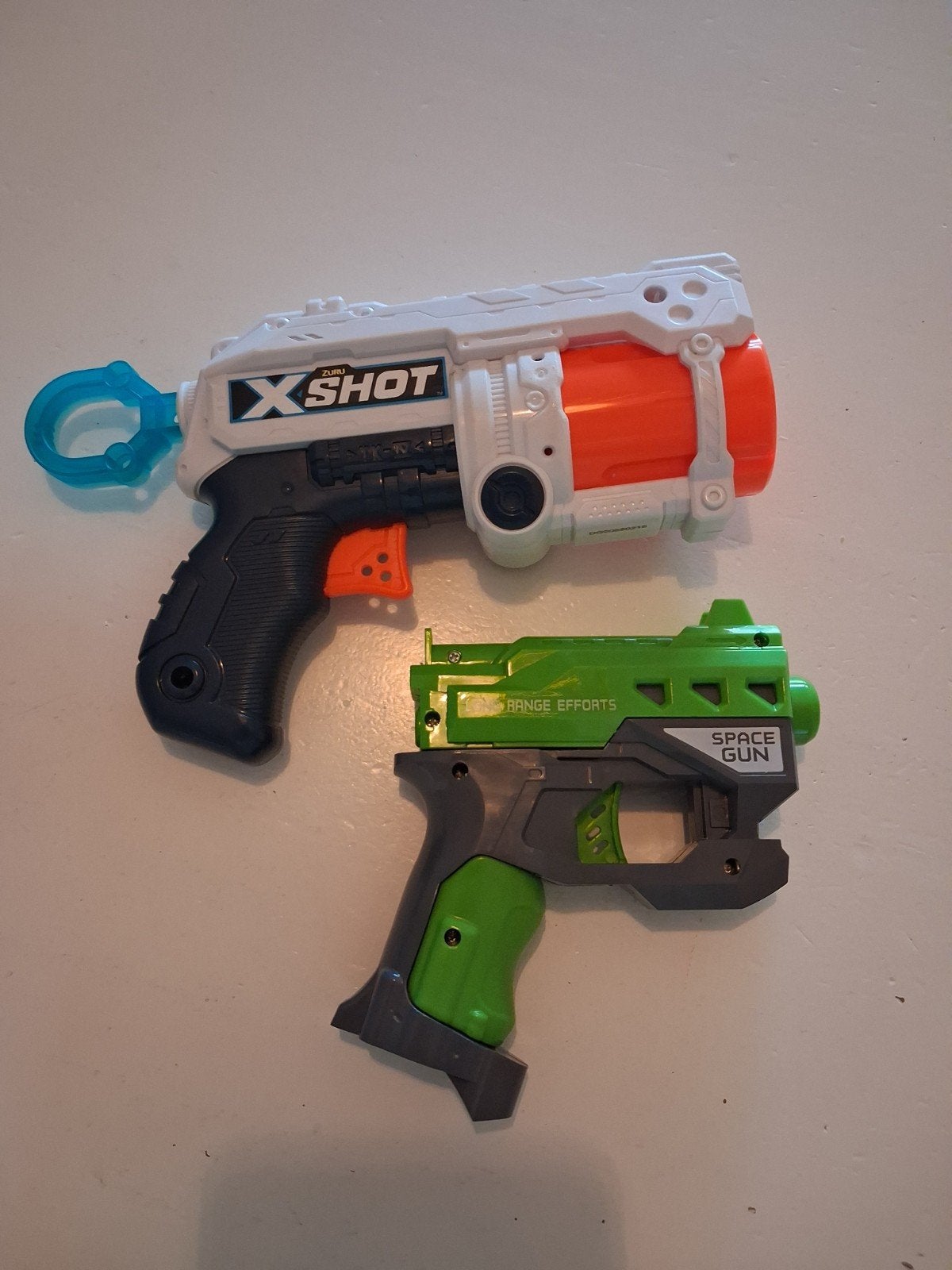 Pijltjes pistolen, Ophalen