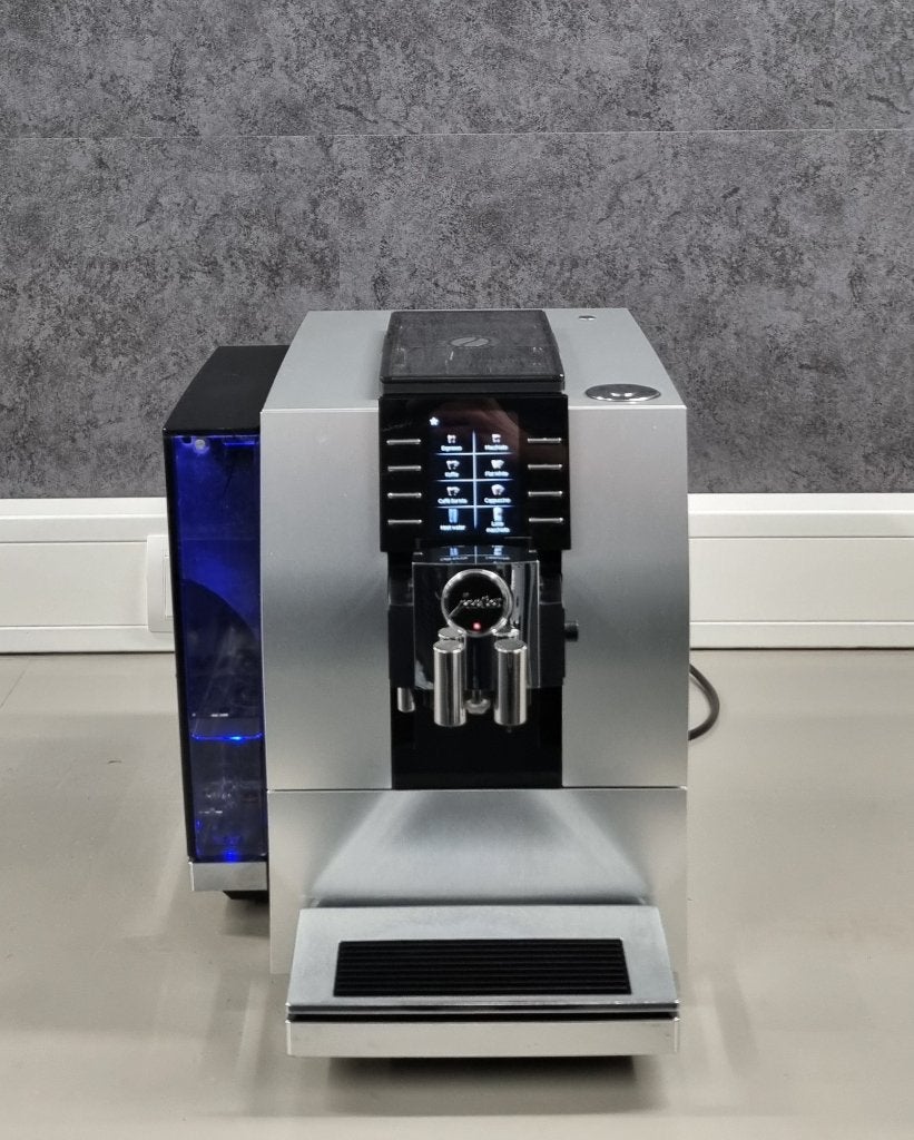 Jura Z6 GII Aluminium Carbon Silver MET GARANTIE EN BEURT, Ophalen, Afneembaar waterreservoir, 10 kopjes of meer, Gemalen koffie