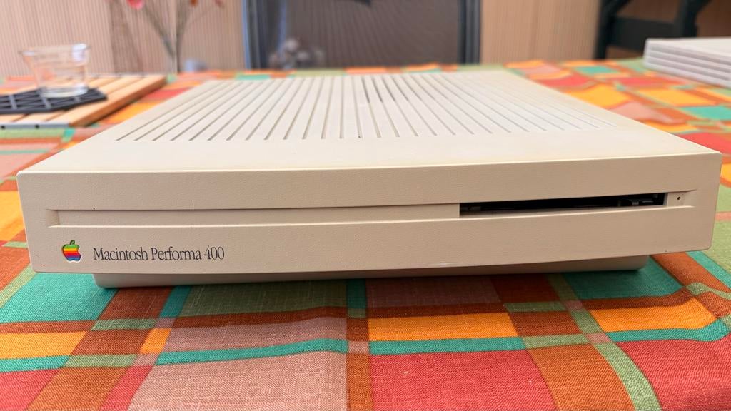 Apple Macintosh Performa 400 - Vintage Desktop Computer, Computers en Software, Overige soorten, Ophalen of Verzenden, Desktop