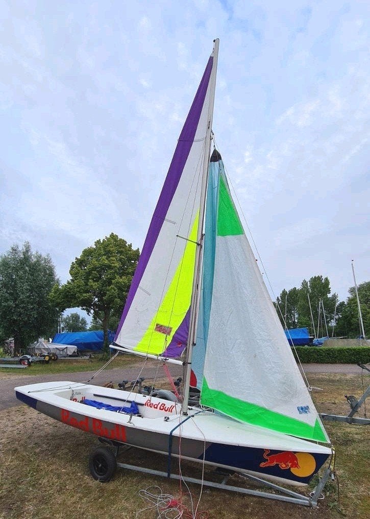 Laser 2 RedBull Zeilboot, Watersport en Boten, Ophalen, Gebruikt, Minder dan 15 m²