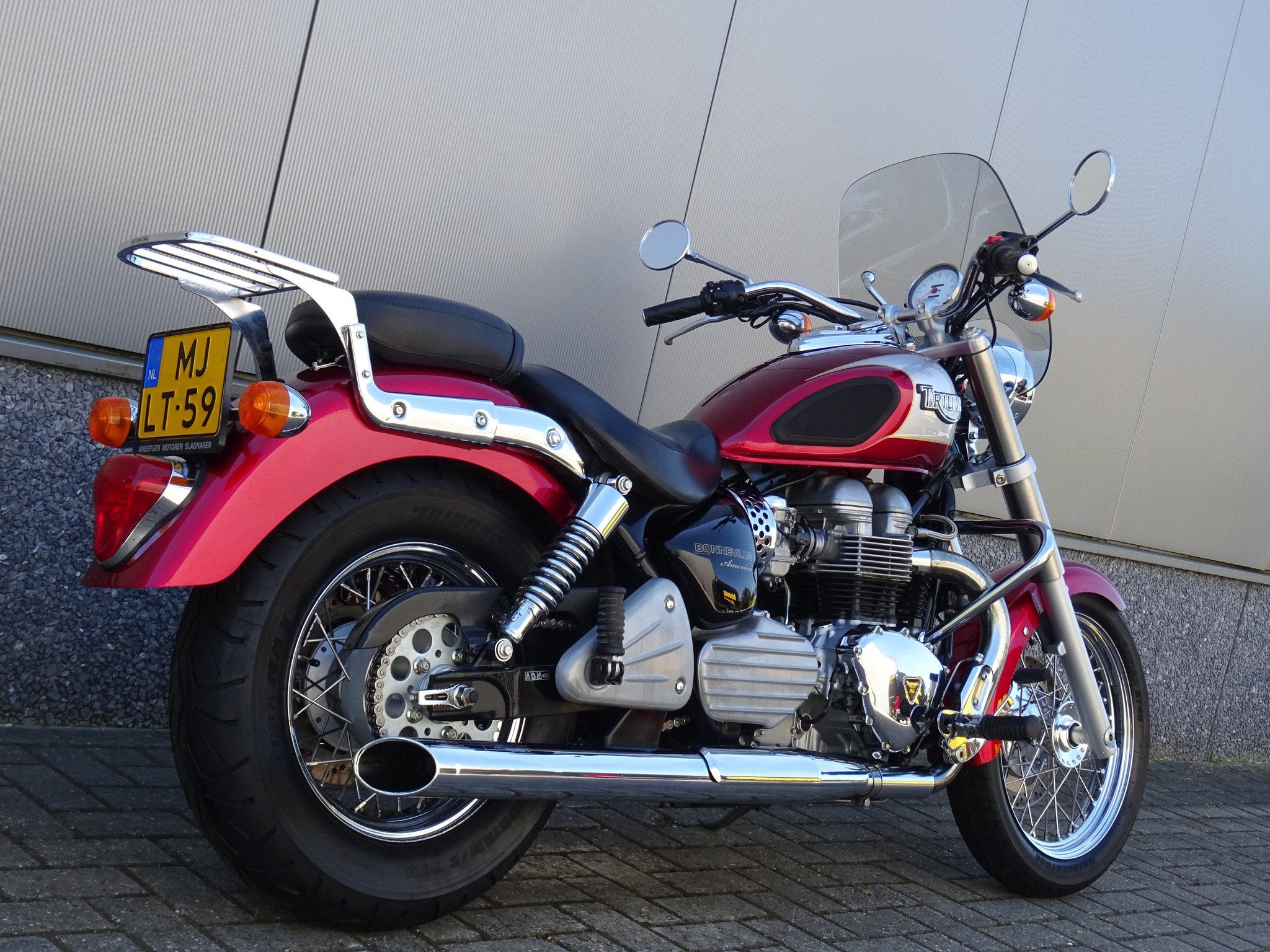 Triumph BONNEVILLE AMERICA (bj 2003), 790 cc, Chopper, Bedrijf