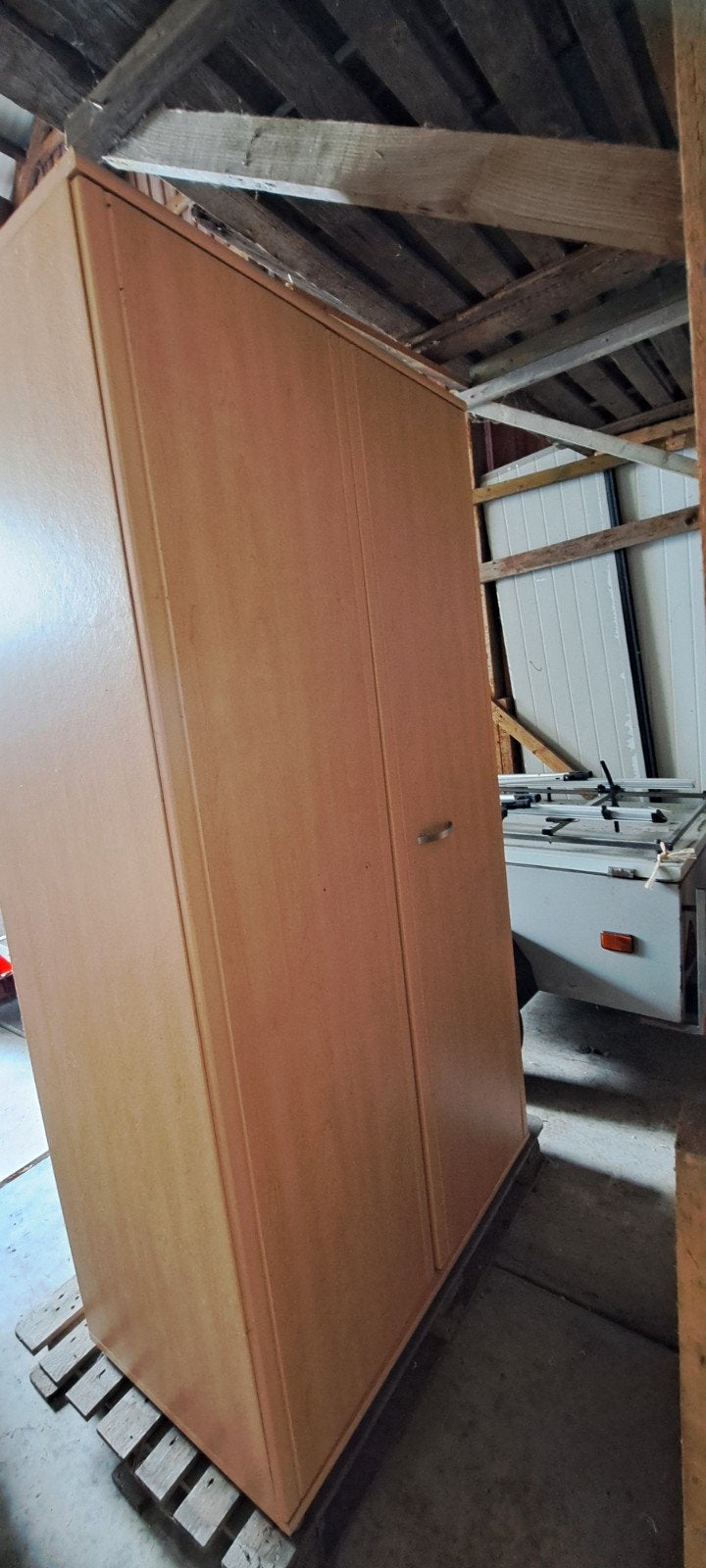 grote kledingkast voor slaapkamer of bergruimte, Ophalen, Gebruikt, 100 tot 150 cm, 200 cm of meer