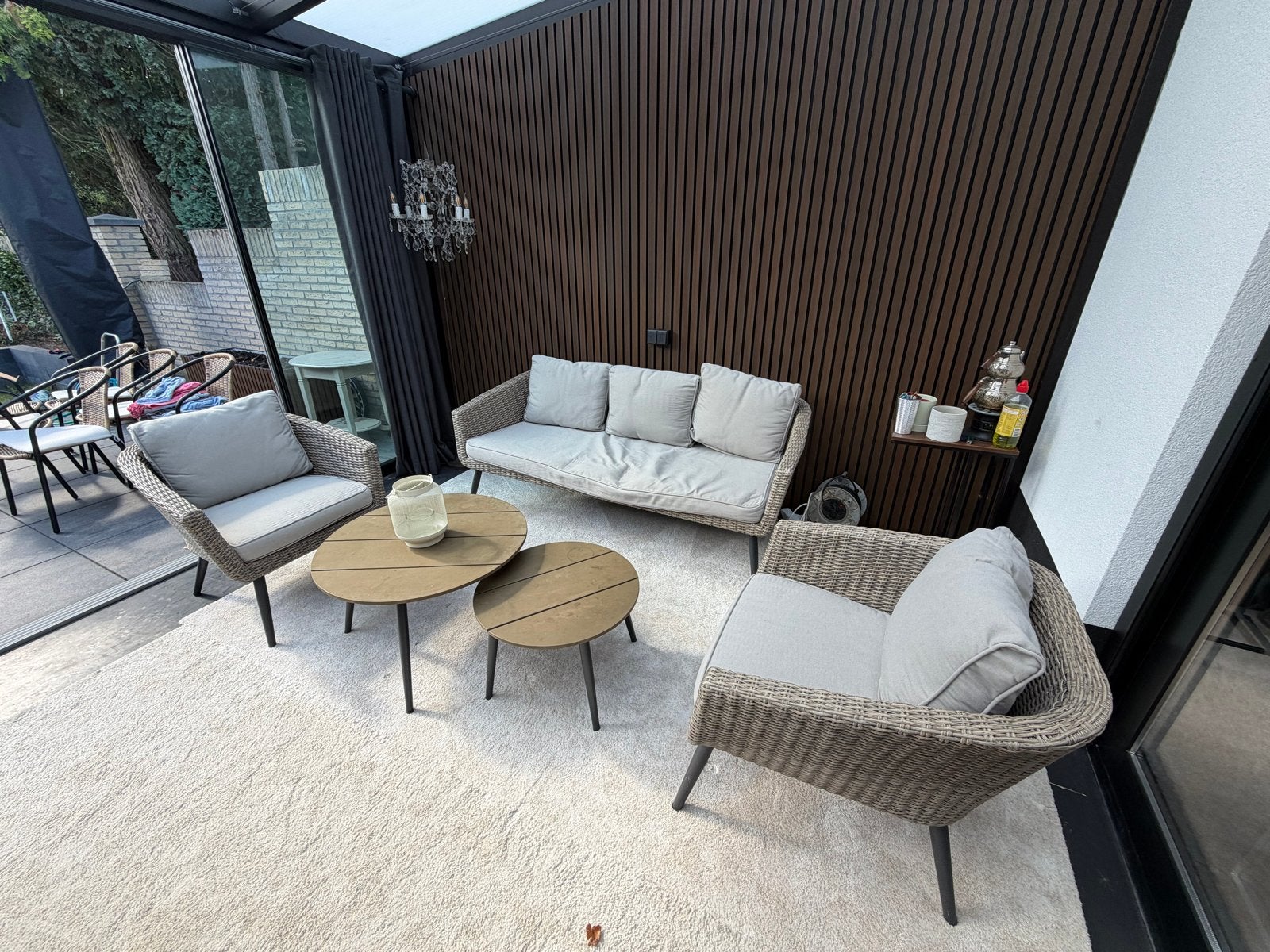 Complete Wicker Loungeset met 2 Tafels en Kussens, Ophalen, 5 zitplaatsen, Zo goed als nieuw, Loungeset