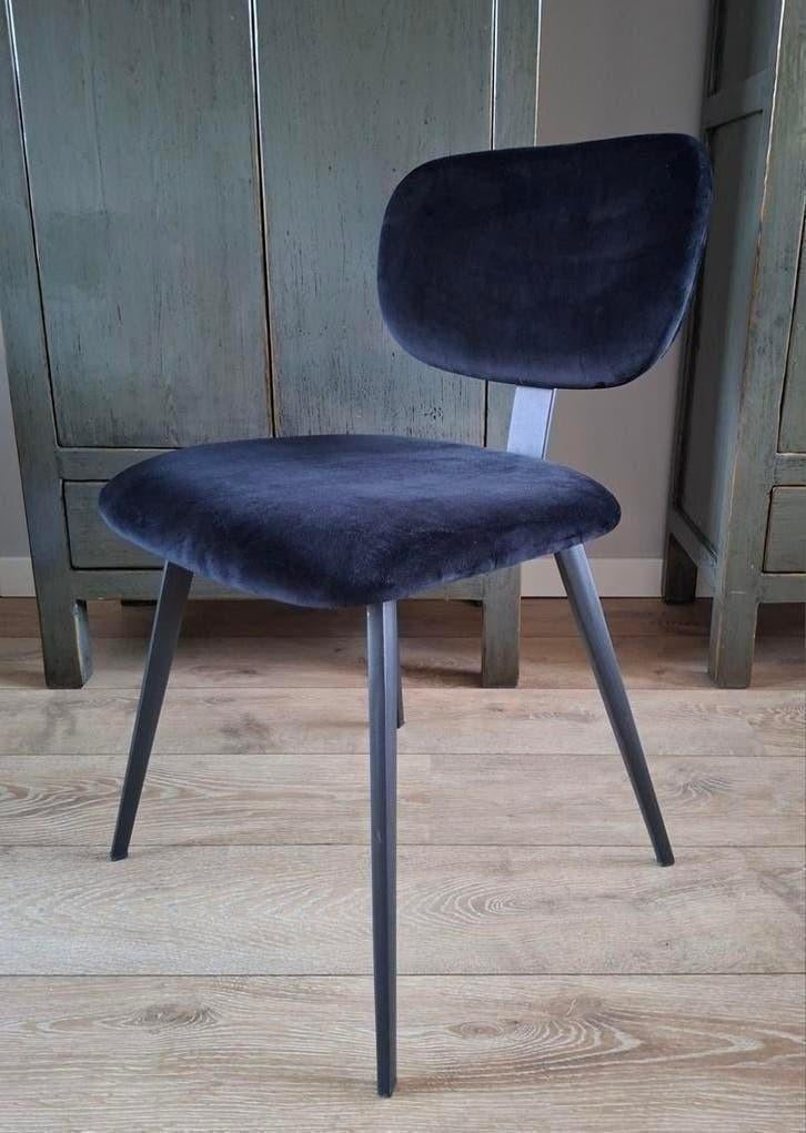 Eetkamerstoel zwart velvet 4 poten zwarte luxe stoel Nieuw, Huis en Inrichting, Stoelen, Ophalen, Zwart, Nieuw, Luxe Chique Modern