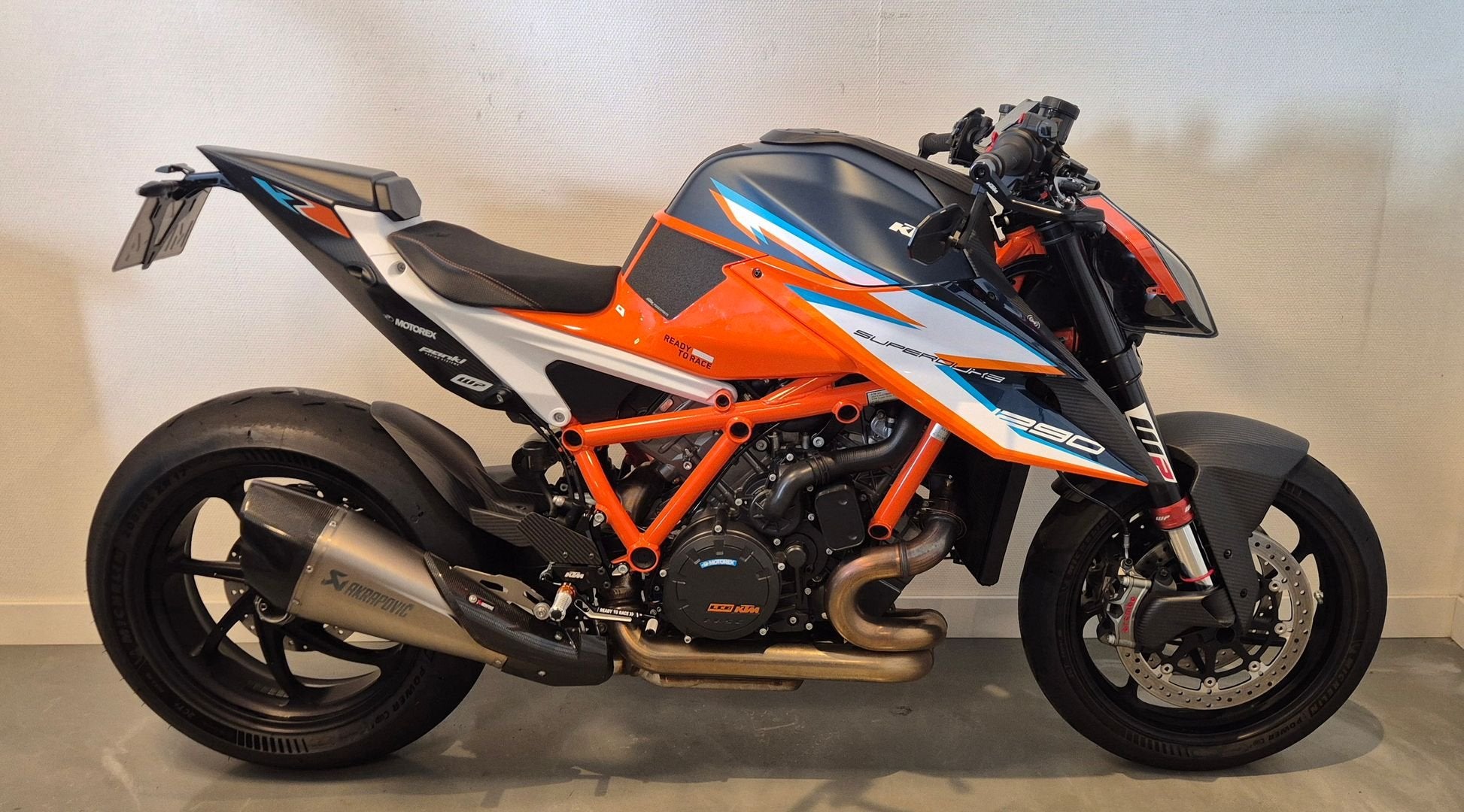 KTM 1290 SUPER DUKE RR (bj 2022) 7,433 km, 2 cilinders, KTM, Motorrijbewijs A, Bedrijf