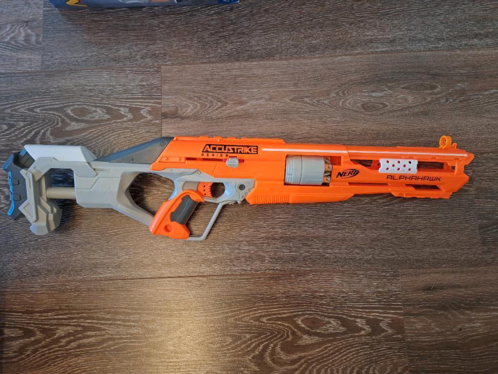 Nerf Accustrike Alphahawk, Kinderen en Baby's, Speelgoed | Buiten | Actiespeelgoed, Ophalen of Verzenden, Gebruikt