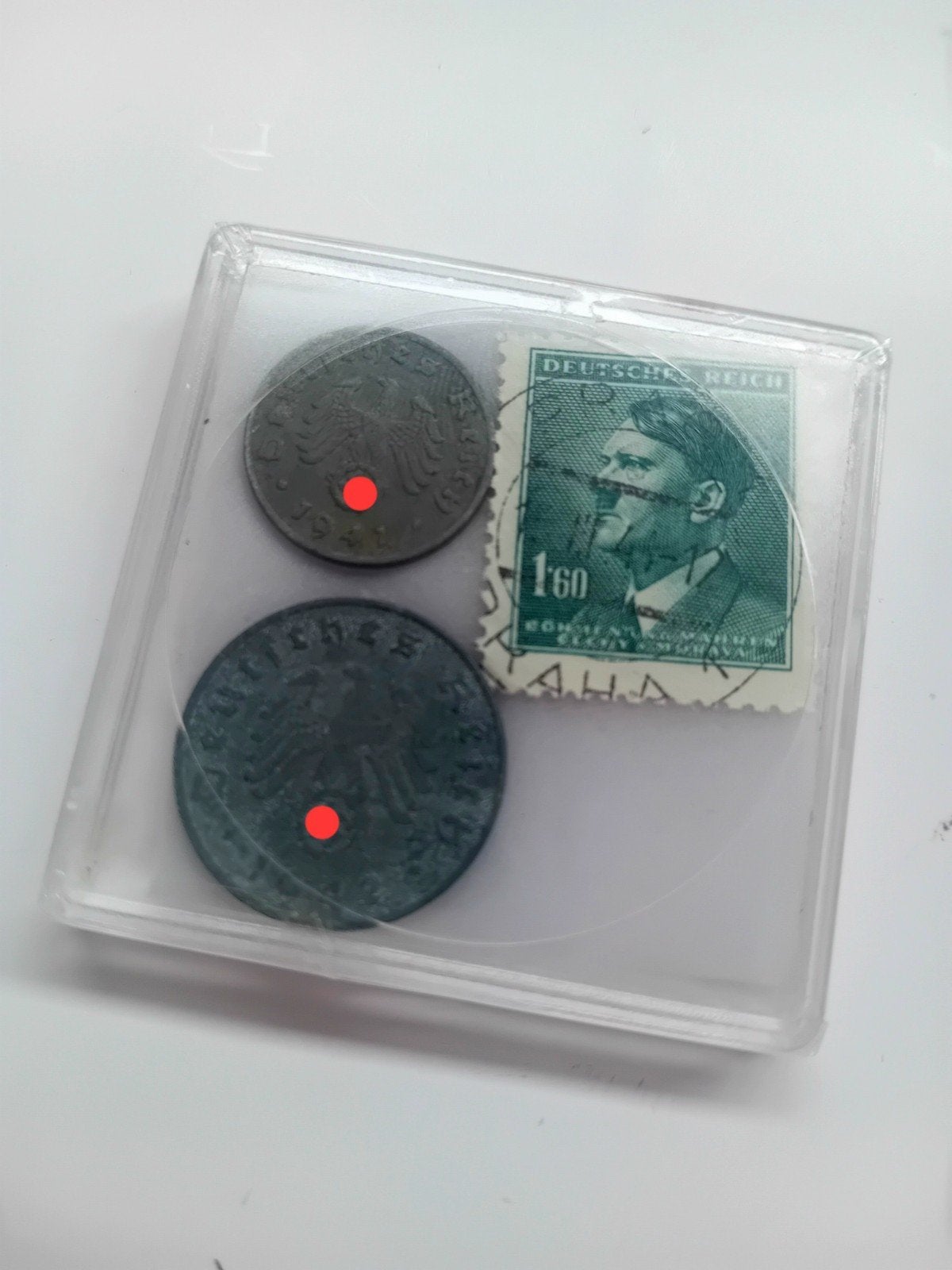 WO2 Set - 1 & 10 Reichspfennig Zink + Postzegel in Case, Ophalen of Verzenden, Marine, Duitsland, Embleem of Badge