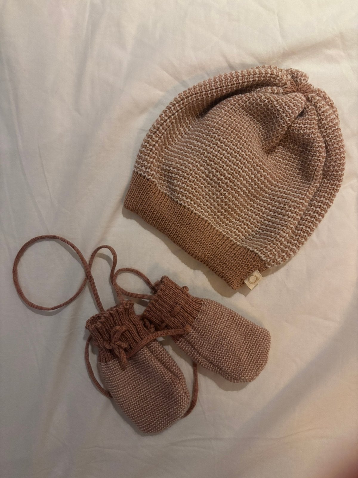 Disana beanie/muts en wantjes newborn, Meisje, Maat 56, Ophalen of Verzenden, Zo goed als nieuw