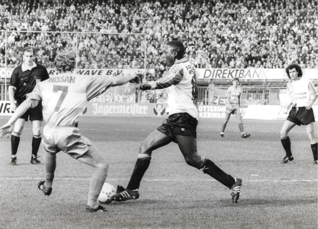 persfoto Piet Bouts 10-11-1991 Feyenoord - FC Utrecht, Verzenden, Zo goed als nieuw, F.C. Utrecht, Poster, Plaatje of Sticker