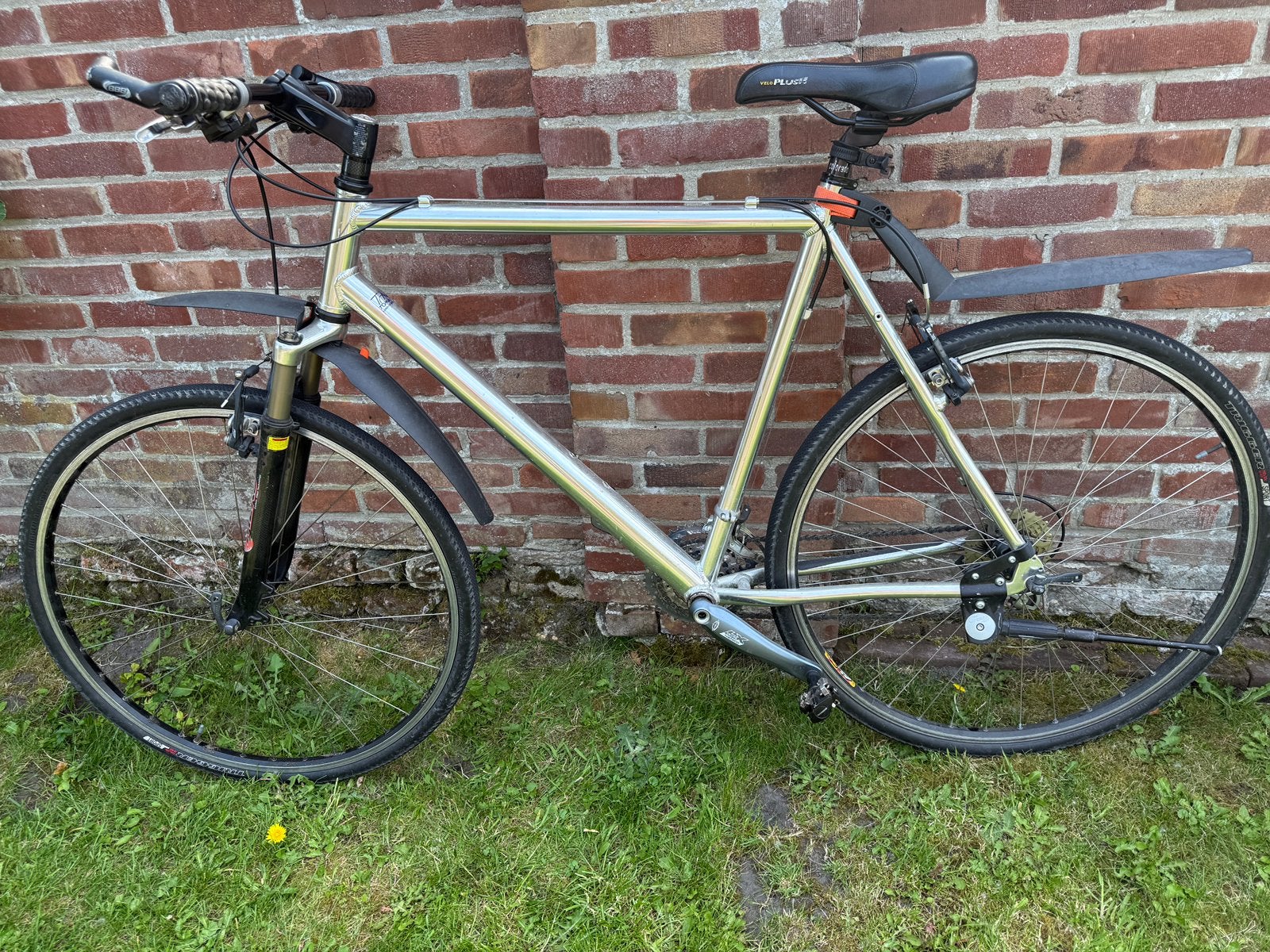 Crosshybride zilverkleur alluminium., Fietsen en Brommers, Vering, Velgrem, Zo goed als nieuw, Meer dan 20 versnellingen