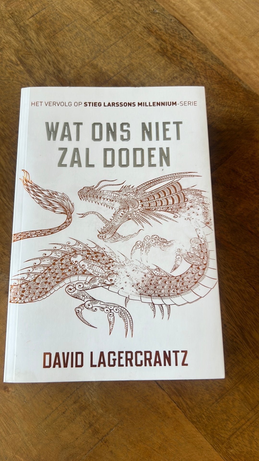 Wat ons niet zal doden, Ophalen, Zo goed als nieuw
