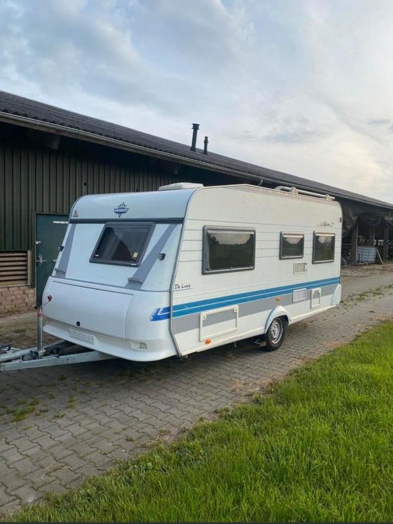 Hobby 460 De Luxe met frans bed / mover, Caravans en Kamperen, Rondzit, Hobby, Particulier, Mover
