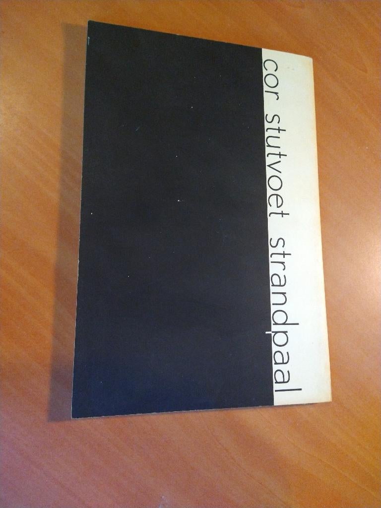 Stutvoet, Cor. Strandpaal, Ophalen of Verzenden, Gelezen