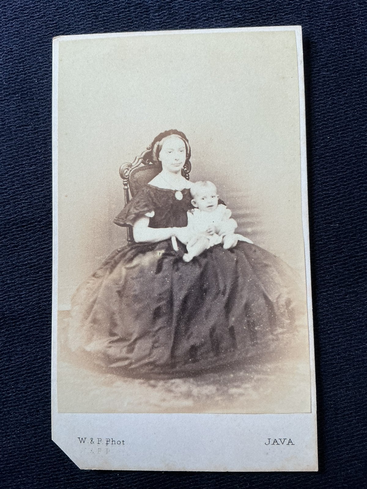 CDV, Dame met kind, WOODBURY & PAGE, JAVA, NEDERLANDS-INDIË, Verzamelen, Foto's en Prenten, Ophalen of Verzenden, Voor 1940, Gebruikt