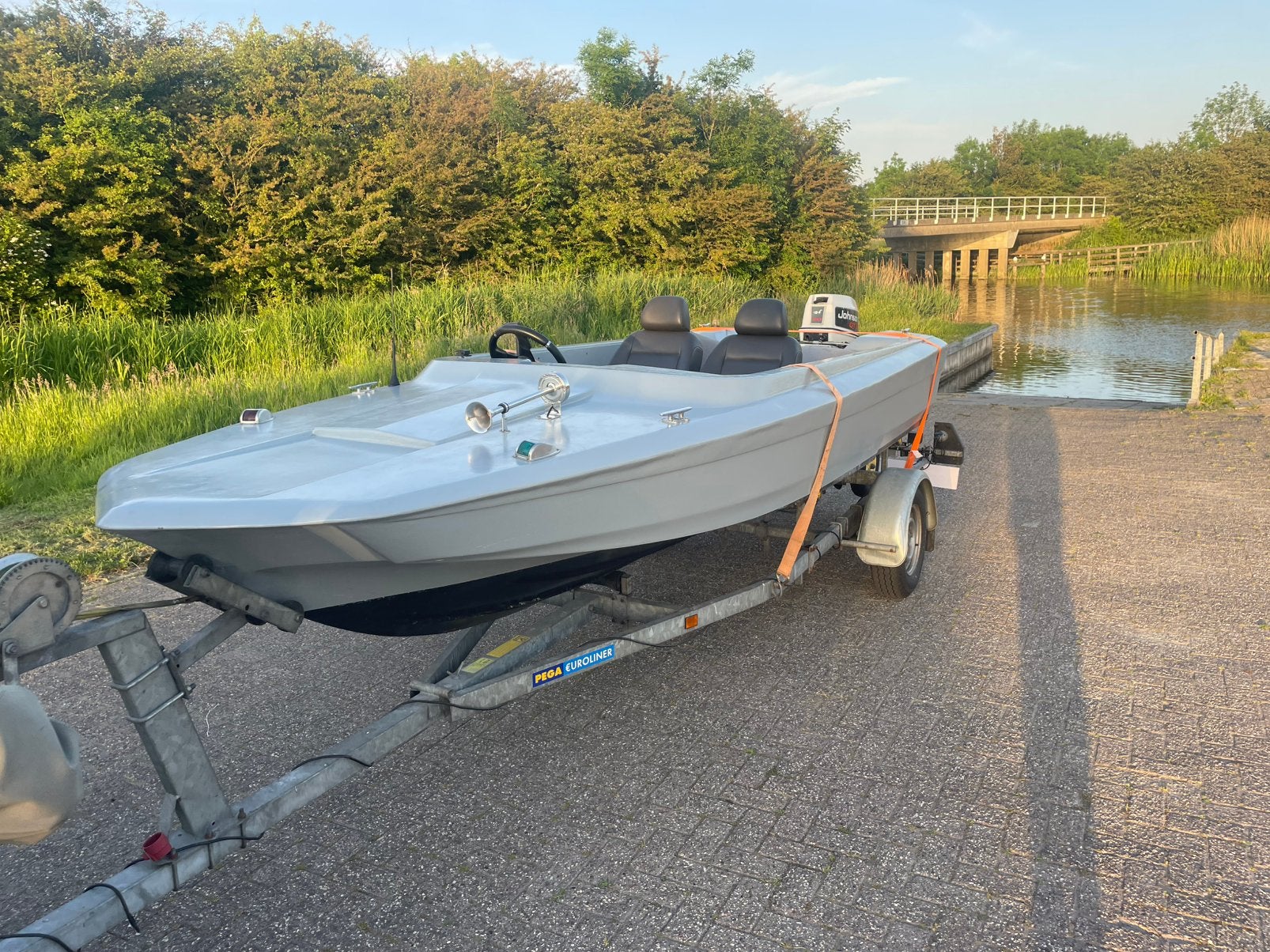 Speedbootje fletcher 20pk johnson 2 takt, Watersport en Boten, Ophalen of Verzenden, Zo goed als nieuw