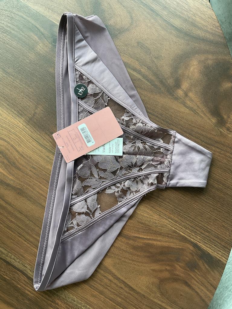 Hunkemöller Malou String met Kant - Nieuw met label, Ophalen of Verzenden, Paars, String