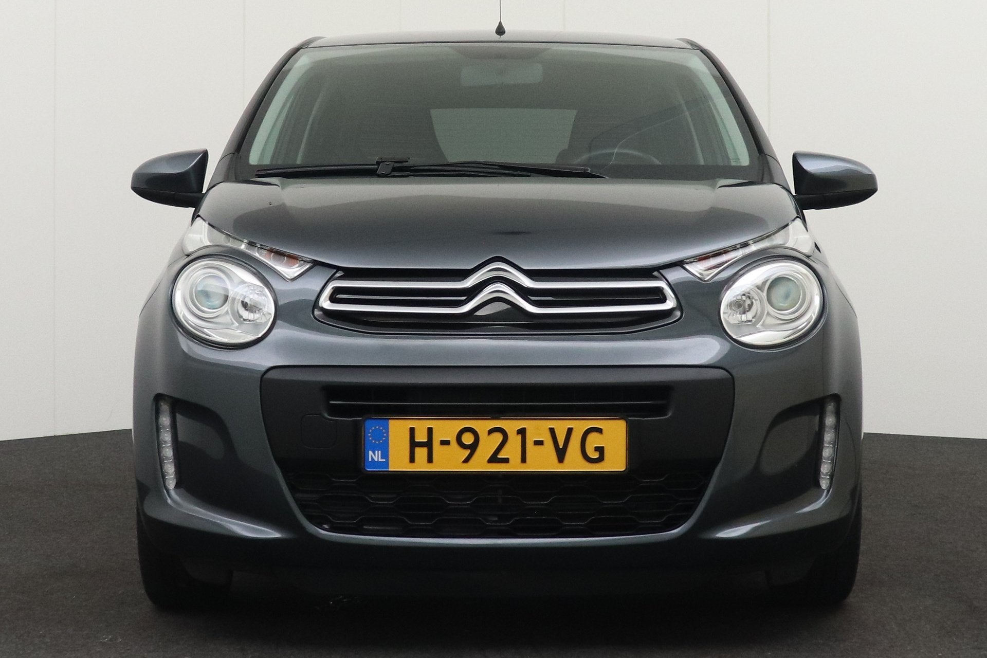 Citroën C1 1.0 VTi Pack Comfort Bluetooth LED DAB, Voorwielaandrijving, Dealer onderhouden, Stof, Gebruikt