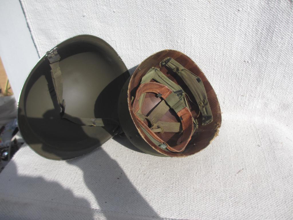Belgische helm 1955 /militaire bijl wo2, Verzamelen, Militaria | Tweede Wereldoorlog, Ophalen of Verzenden, Landmacht, Overige gebieden