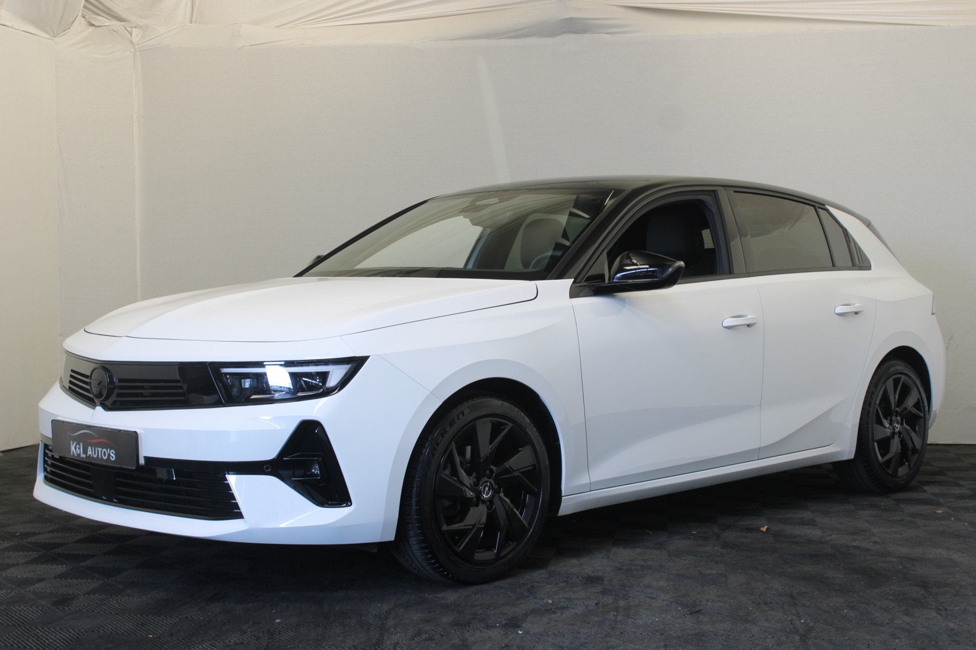 Opel Astra 1.2 Turbo GS |Stoel\Stuur verw.|Camera|, Stof, Gebruikt, Zwart, 1199 cc