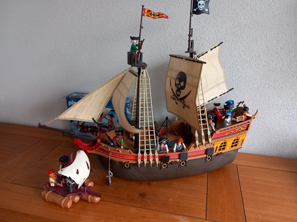 Playmobil 5135 piratenschip + vlot, Kinderen en Baby's, Speelgoed | Playmobil, Ophalen, Gebruikt, Complete set