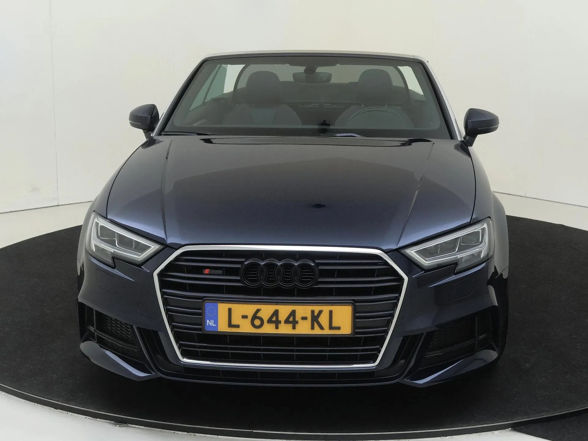 Audi A3 Cabriolet 35 TFSI CoD Design Pro Line Plus, 4 cilinders, Automatische klimaatregeling, Geïmporteerd, Benzine