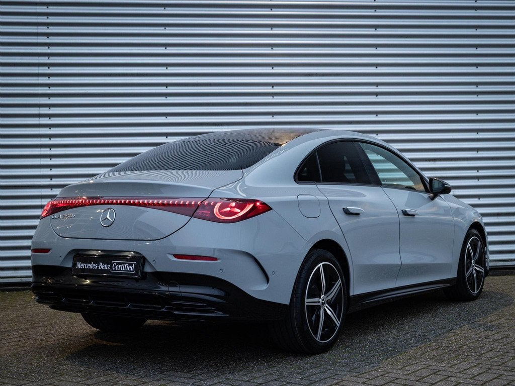 Mercedes-Benz CLA Limousine 250+ Launch Edition 85.5 kWh, Auto's, Mercedes-Benz, CLA, Achterwielaandrijving, 18 min, Origineel Nederlands