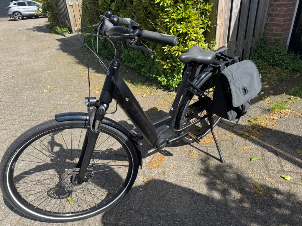 Trek District+ 6 lowstep Ebike, Fietsen en Brommers, Elektrische fietsen, Ophalen, Zo goed als nieuw, Overige merken
