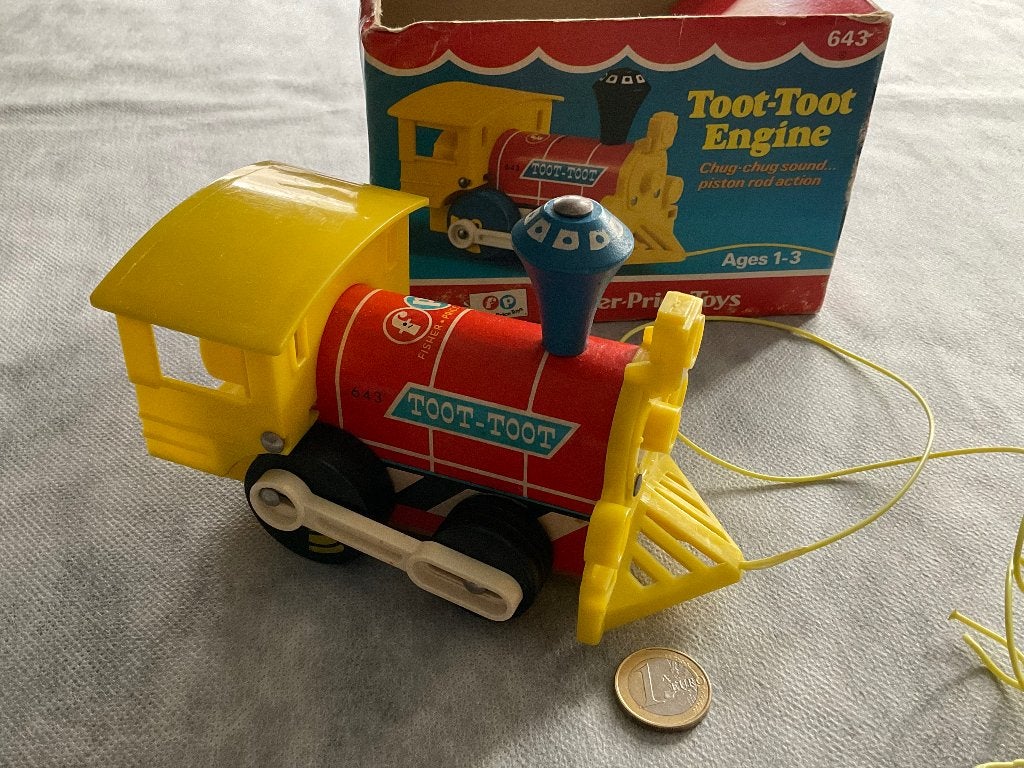 Fisher-Price No. 643 Toot-Toot Engine trekspeelgoed 1964., Ophalen, Zo goed als nieuw, Duw- of Trekspeelgoed, Met geluid