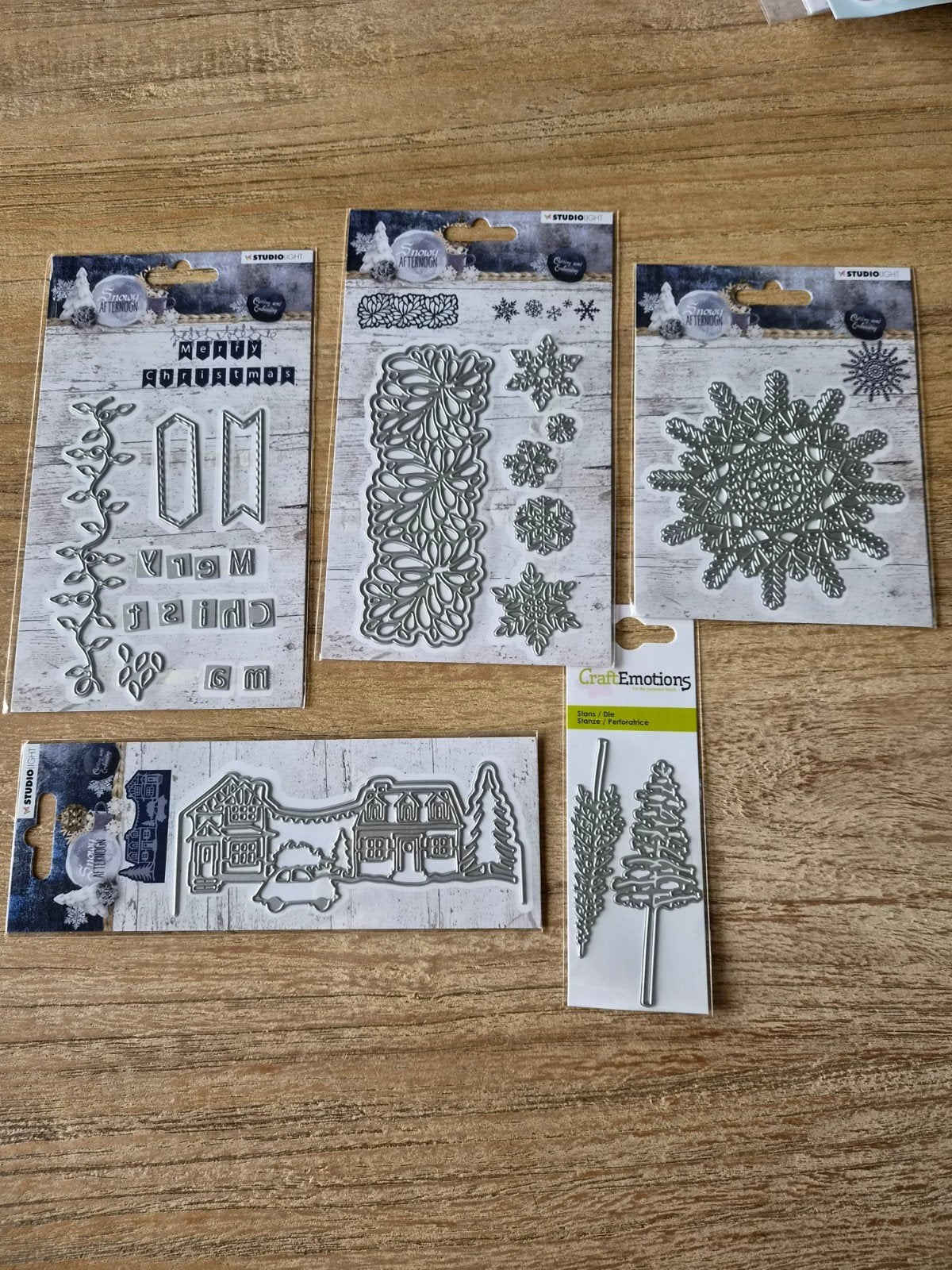 Studio Light en Craft Emotions stansmallen (Kerst), Geschikt voor snijden, Zilver, Gereedschap of Toebehoren, Nieuw