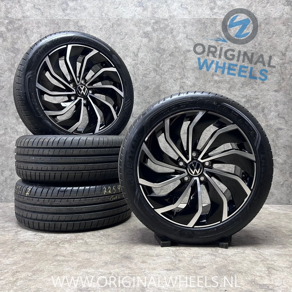 17 inch originele Ventura velgen + zomerbanden VW Golf 8, Auto-onderdelen, Banden en Velgen, Banden en Velgen, Nieuw, 17 inch
