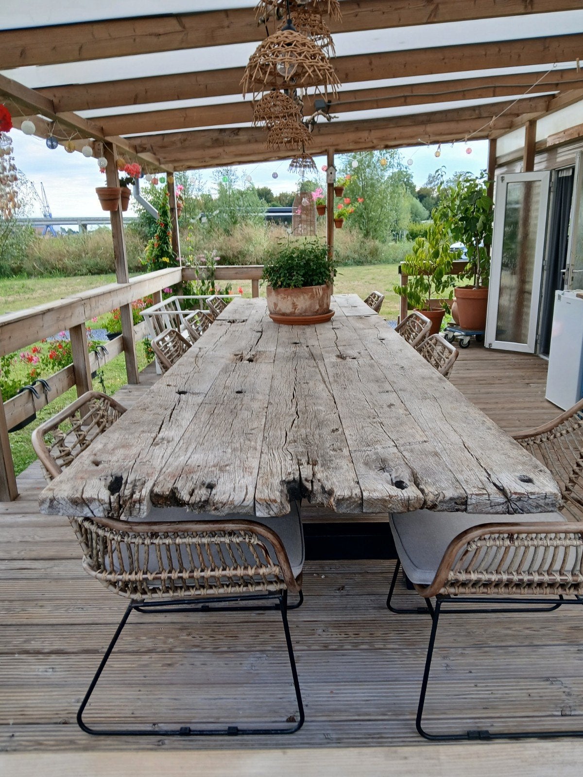 Robuuste eettafel van wagonplanken met 8 stoelen, Gebruikt, 100 tot 150 cm, Industrieel, robuust, landelijk, 200 cm of meer