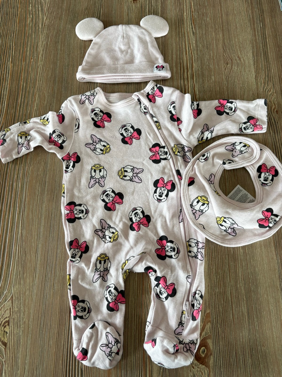 Minnie Mouse babypakje met mutsje en slabber - Primark, Ophalen of Verzenden, Zo goed als nieuw, Meisje