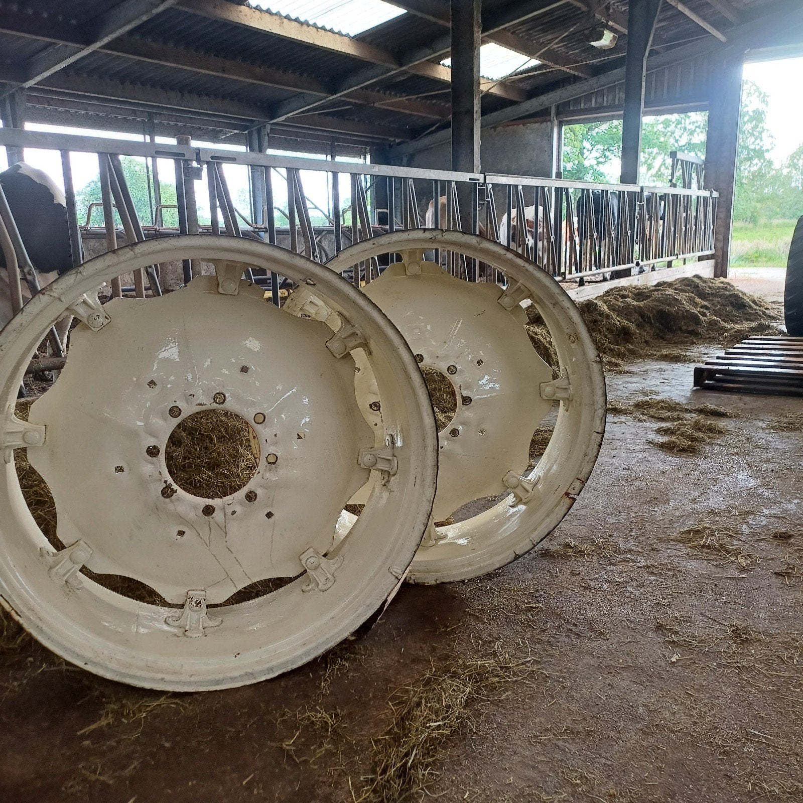 Originele international velgen r38, Ophalen