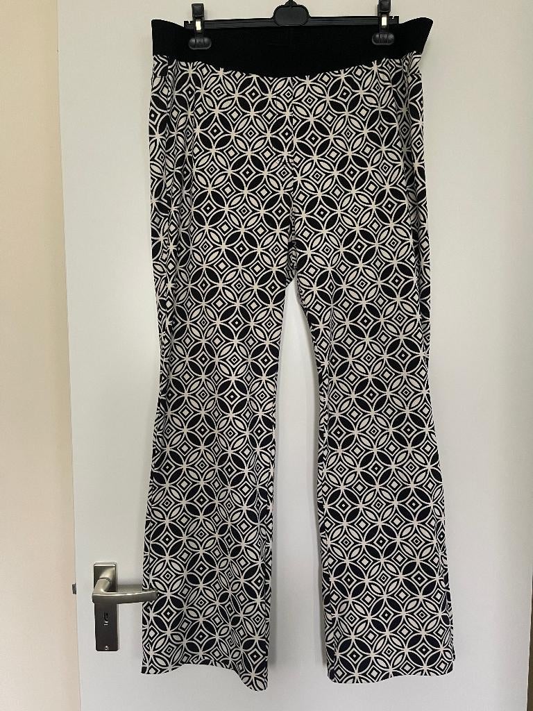 NIEUW Norah broek, zwart/wit, geschikt voor maten 46/48/50, Zwart, Nieuw, Ophalen of Verzenden, Norah