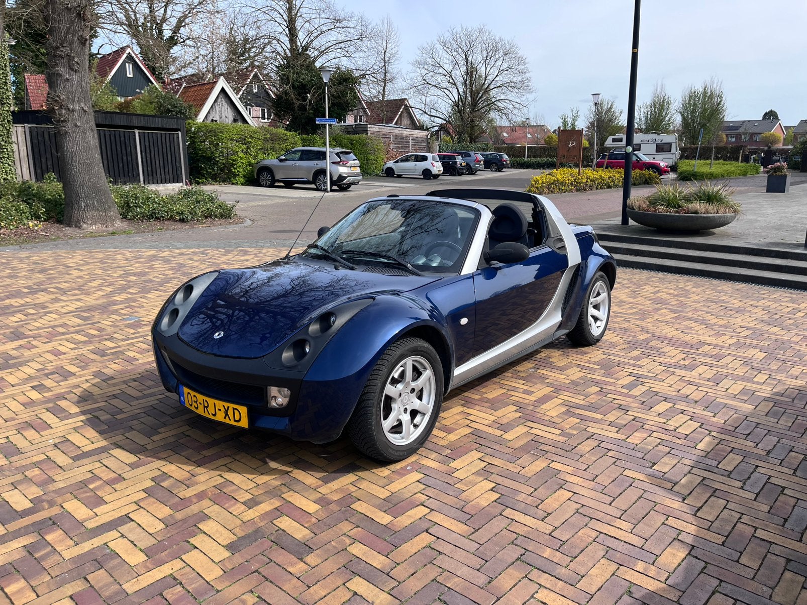 Smart Roadster 95pk – AutoWeek Klokje Rond – APK 2027, Automaat, Zwart, 95 pk, Blauw