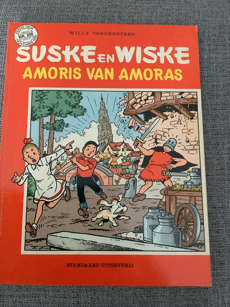 Suske en Wiske - Amoris van Amoras - 1e druk 1984 (nr. 200), Eén stripboek, Ophalen of Verzenden, Gelezen