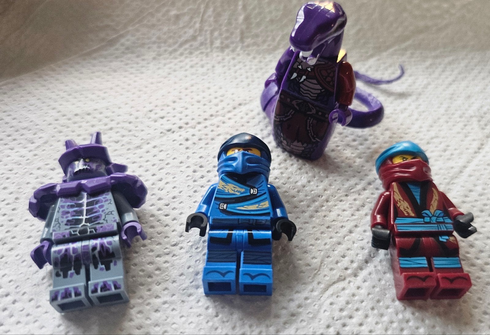 4 lego minifigures ninjago en nexoknight, Ophalen of Verzenden