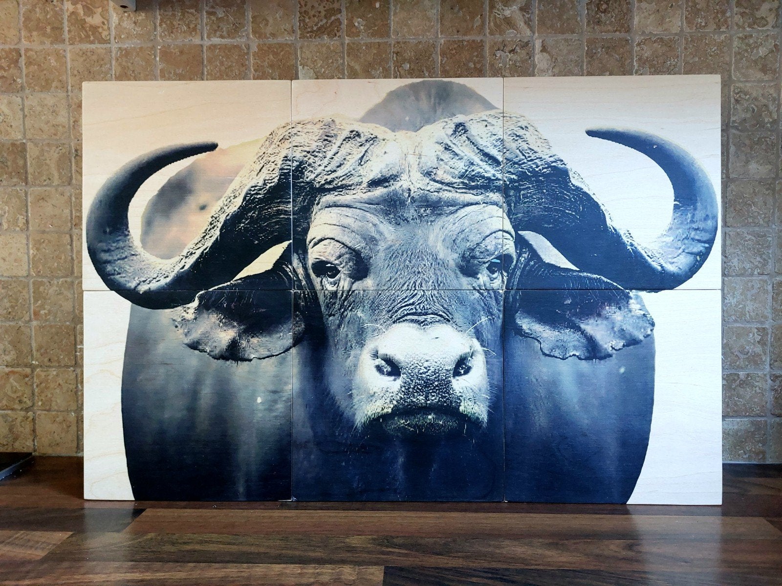 Muurdecoratie afbeelding buffel op hout 60x40cm, Ophalen, Nieuw, Schilderij, Minder dan 50 cm