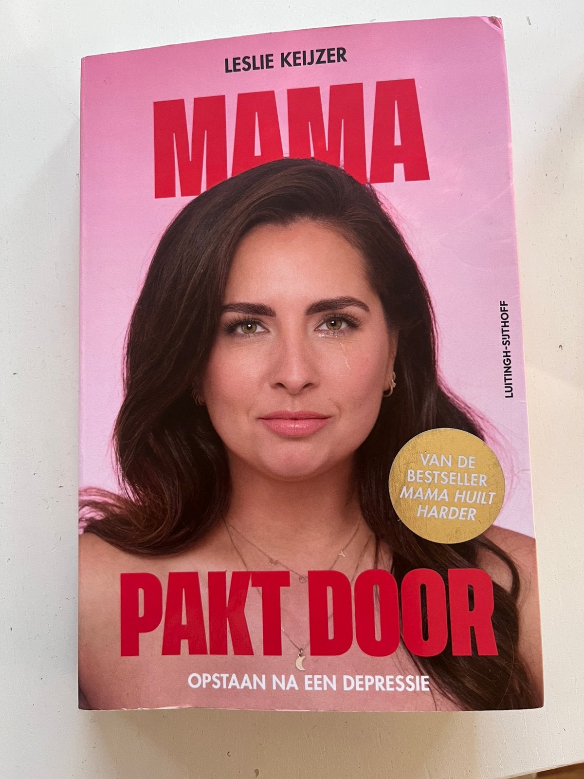 Leslie Keijzer - Mama pakt door, Ophalen of Verzenden, Zo goed als nieuw, Leslie Keijzer