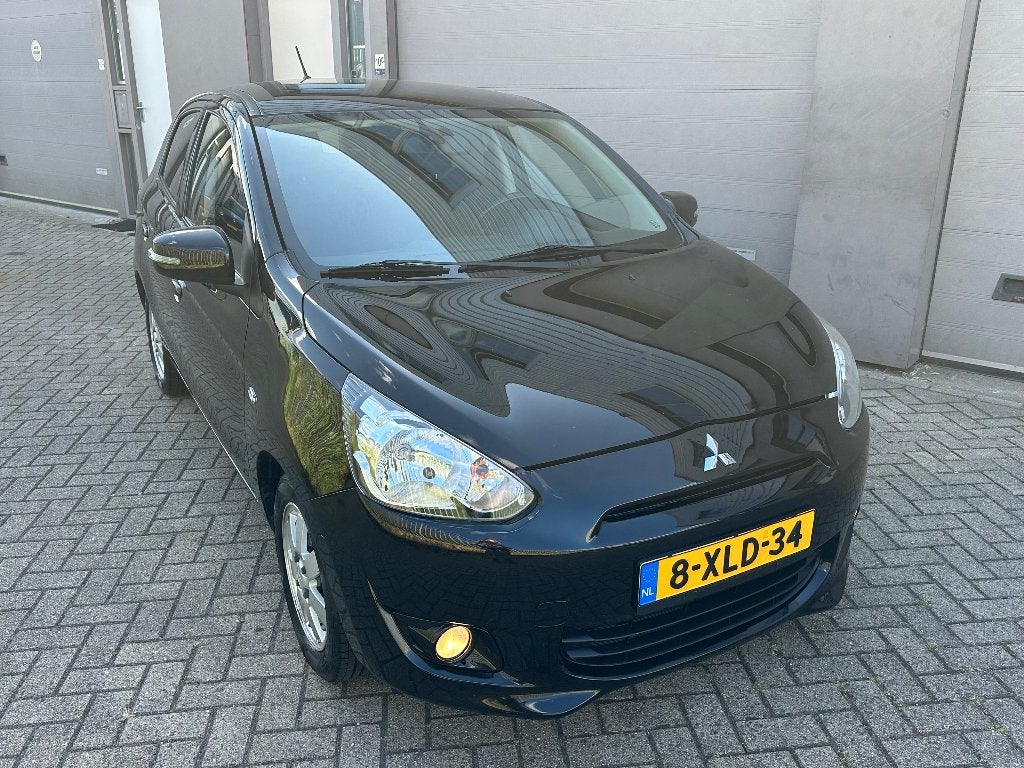 Mitsubishi Space Star Airco 5 deurs Velgen Isofix, Voorwielaandrijving, Zwart, Origineel Nederlands, Handgeschakeld