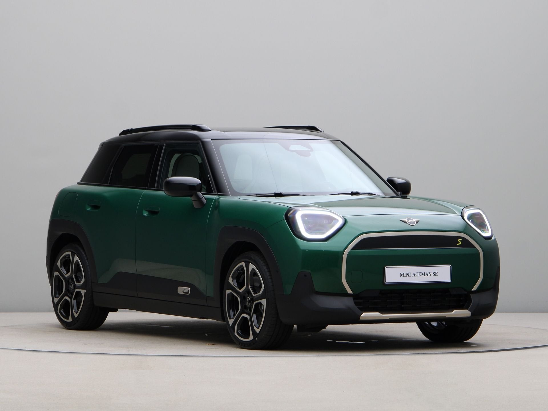 MINI Aceman SE Favoured Pakket M PRIVATE LEASE EUR 552,- (60, Auto's, Beige, Aceman, SUV of Terreinwagen, 1 cilinders