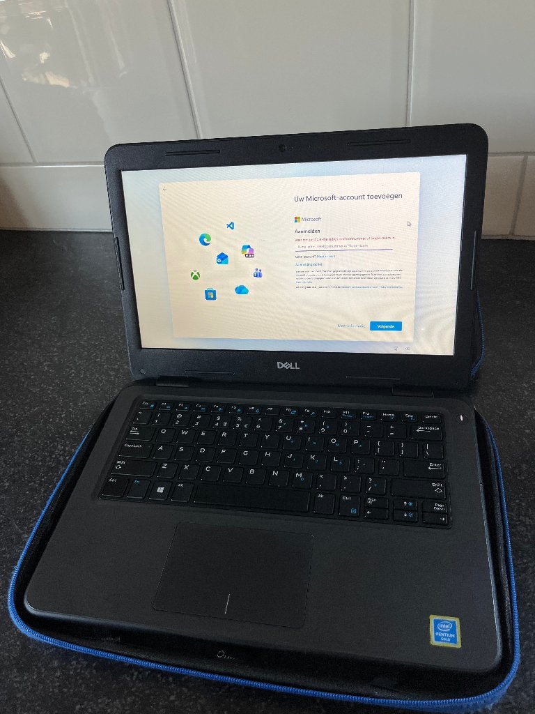 DELL latitude 3310 school laptop, Met videokaart, 2 tot 3 Ghz, Qwerty, 8 GB