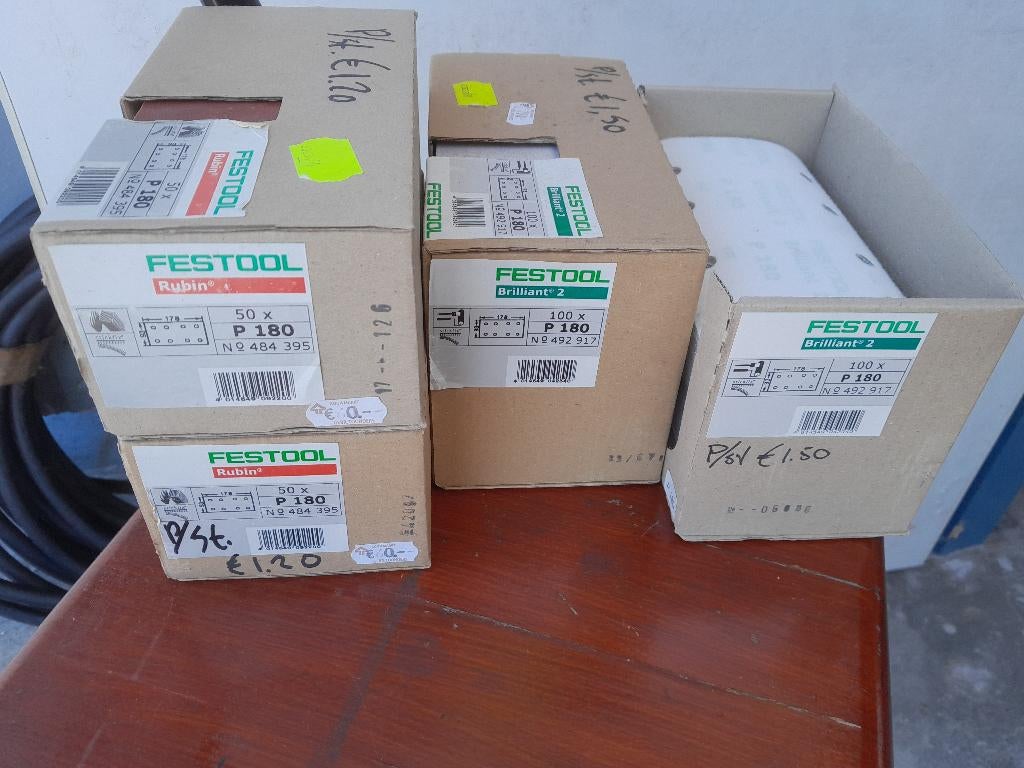 Partij div Schuurstroken vlakschuurmachine, oa Festool en 3M, Ophalen, Nieuw, 1200 watt of meer, Vlakschuurmachine