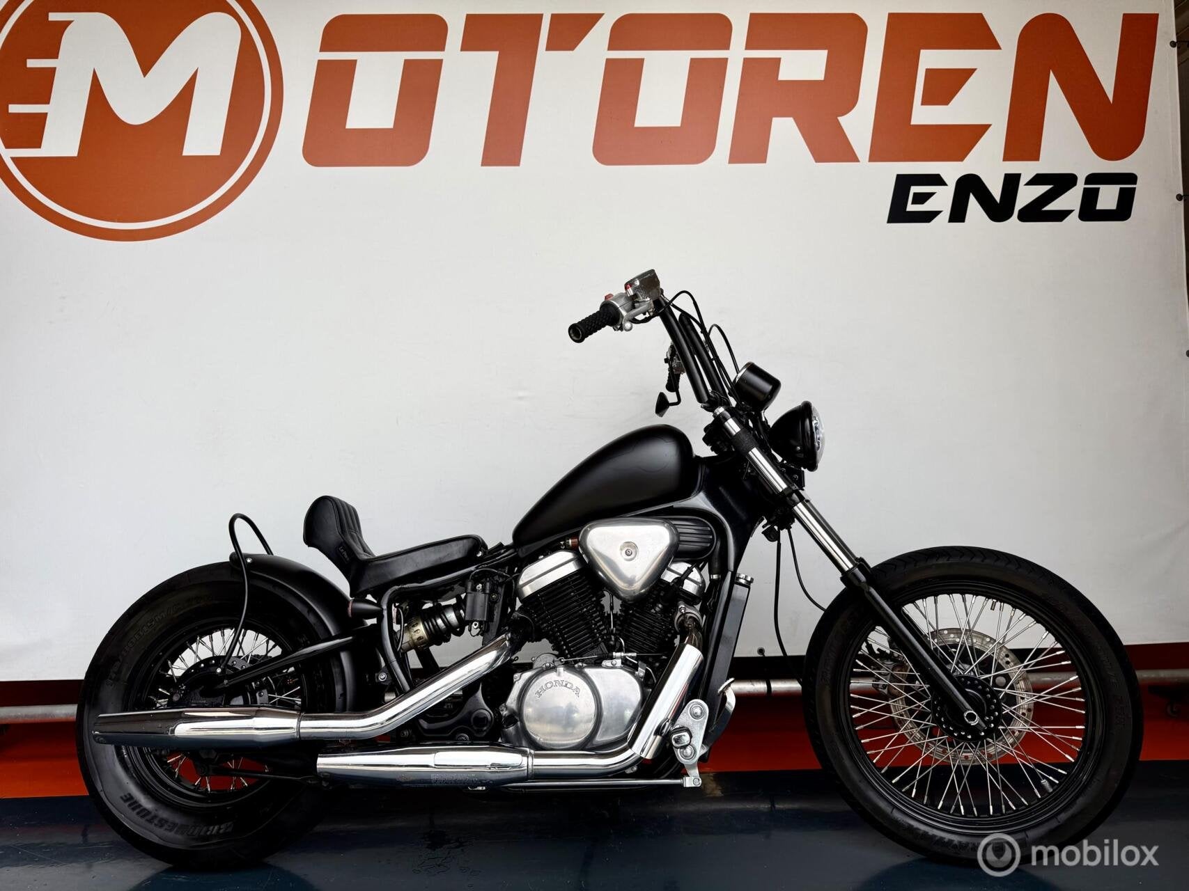 Honda Vt 600 Shadow BOBBER UNIEK NWE BLACK ED VELGEN 35 KW, 583 cc, Bedrijf, Toermotor, 12 t/m 35 kW