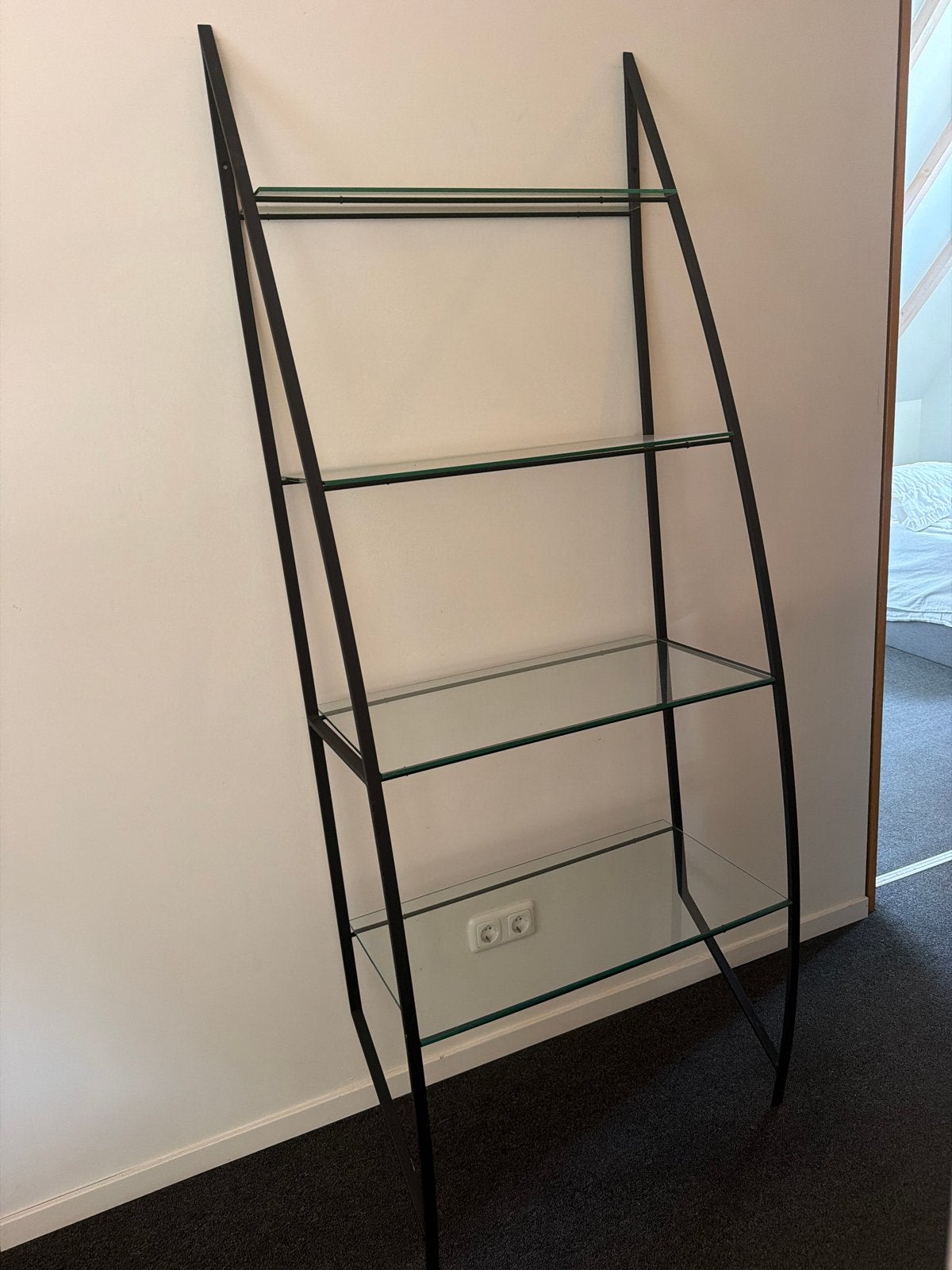 2 x Moderne glazen wandrek met zwart metalen frame, Ophalen, Gebruikt