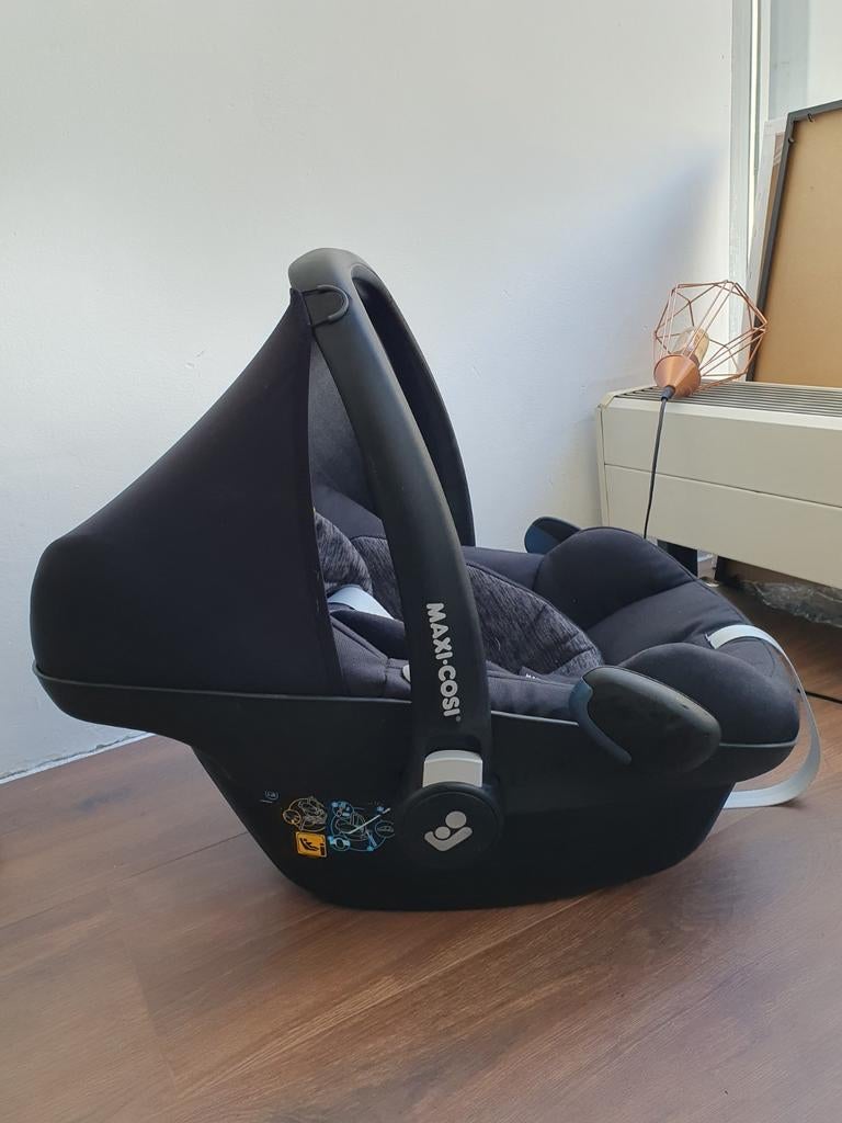 Maxi cosi Pebble autostoel baby (schoon en goede kwaliteit), Autogordel of Isofix, 0 t/m 18 kg, Ophalen of Verzenden, Zo goed als nieuw