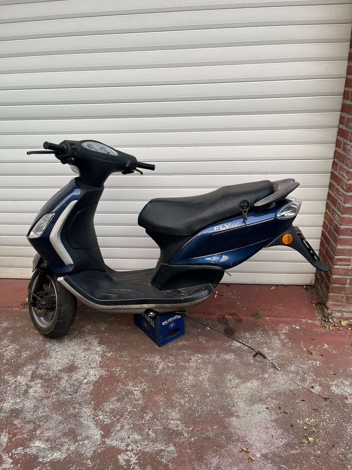 Piaggio fly zonder blok brom, Fietsen en Brommers, Brommeronderdelen | Scooters, Ophalen, Zo goed als nieuw, Frame
