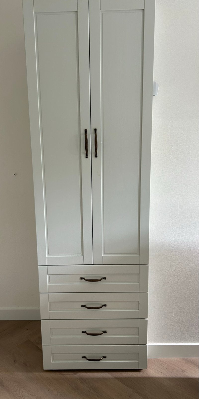 Kinderkast mintgroen met gouden handgrepen, Kinderen en Baby's, Kinderkamer | Commodes en Kasten, Gebruikt, 105 cm of meer, Ophalen of Verzenden
