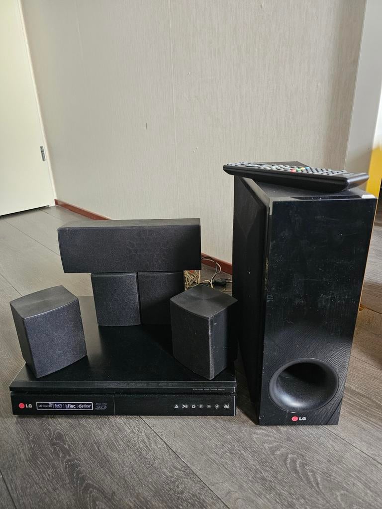 LG 5.1 home cinema set met subwoofer, Philips, Gebruikt, 70 watt of meer, Ophalen of Verzenden