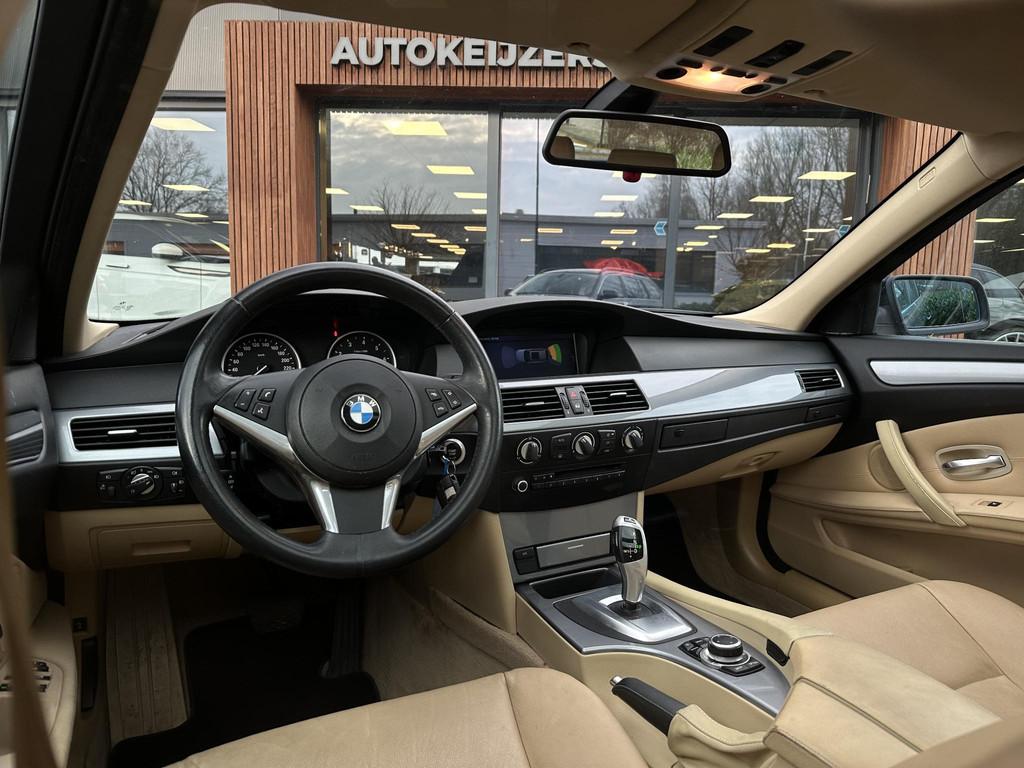 BMW 5-serie Touring 520i Corporate Lease Business Line Editi, Auto's, Automaat, Parkeersensor, Achterwielaandrijving, Beige